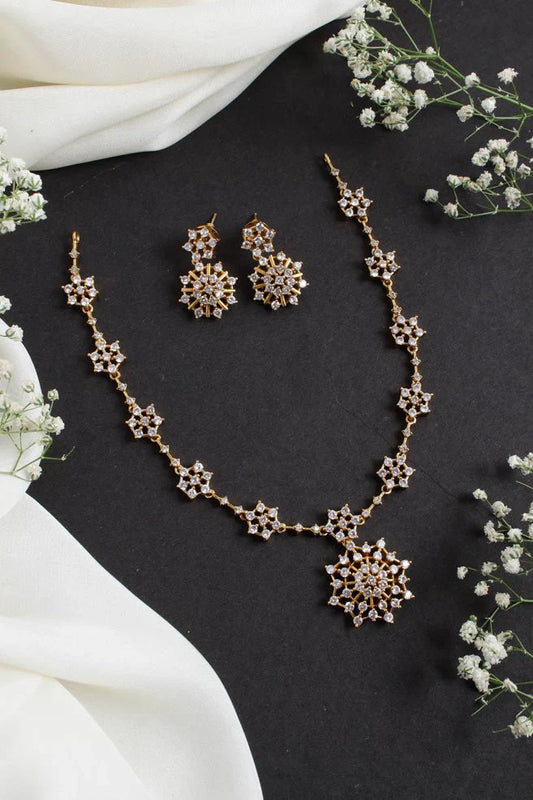 Flower diamond pendant